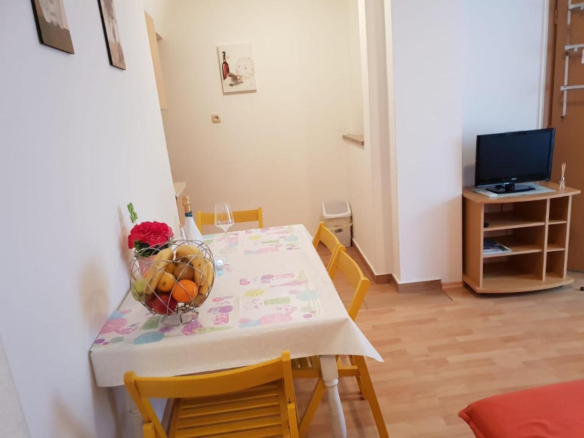 Apartmani Luka Crikvenica Exterior photo